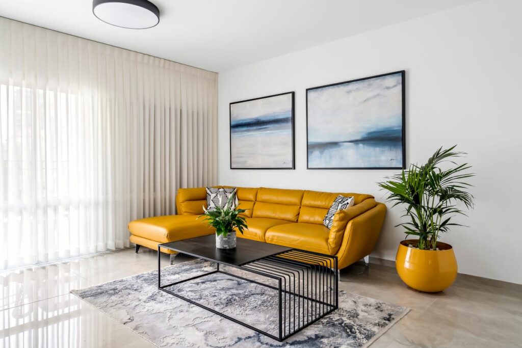 שינויים באמצע החיים, שיפוץ דירה ישנה, שיפוץ בית ישן. עיצוב סלון מיוחד, עיצוב בהתאמה אישית. ליווי בתהליך שיפוץ ובניה מירית עיצוב פנים הוליסטי מירית סוחוב. שטיח מיוחד עיצוב דירות קבלן עיצוב בצבע עיצוב פנים עיצוב דירת קבלן גופי תאורה מיוחדים מזגן וילונות לסלון Дизайн интерьеров в Хайфе Дизайн квартиры Как спроектировать кухню טלוויזיה בקו אפס טלוויזיה לסלון עיצוב סלון קטן עיצוב סלון נקי איך לעצב את הבית? פינת אוכל מעוצבת מעצבת פנים בצפון טירת הכרמל, חיפה, נשר, קריות, עכו, נהריה